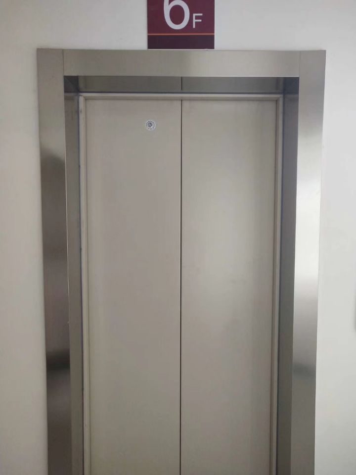 概念厘清與避坑指南：工地電梯門套的“身份”與“防護”